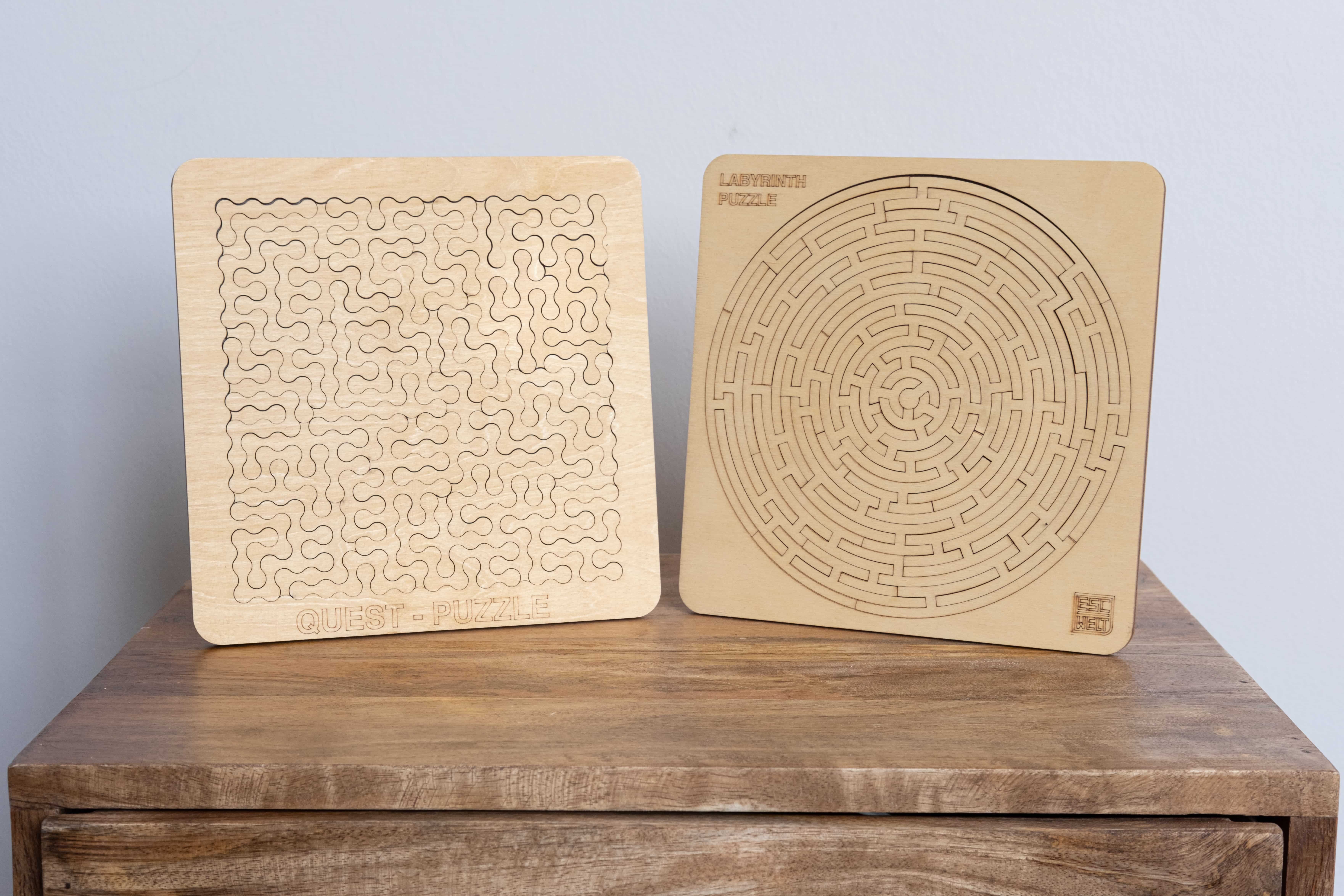 Billeder og fotos af Puzzle Set. ESC WELT.