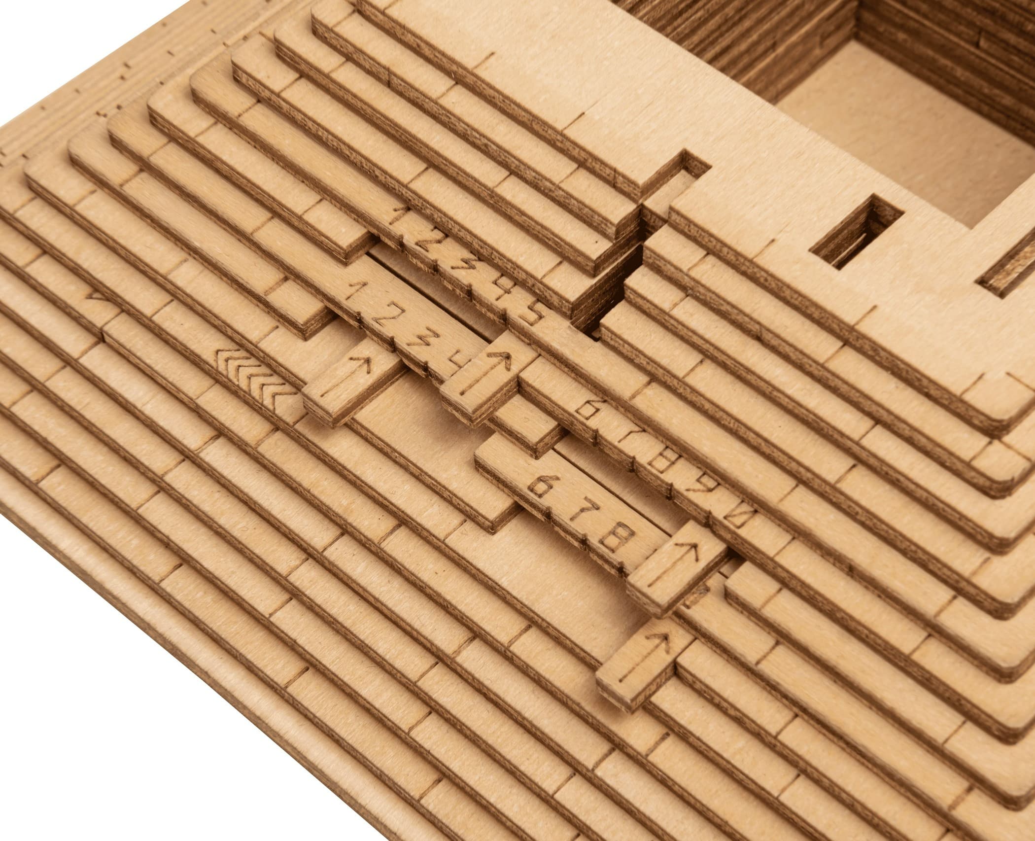 Billeder og fotos af Quest Pyramid. ESC WELT.